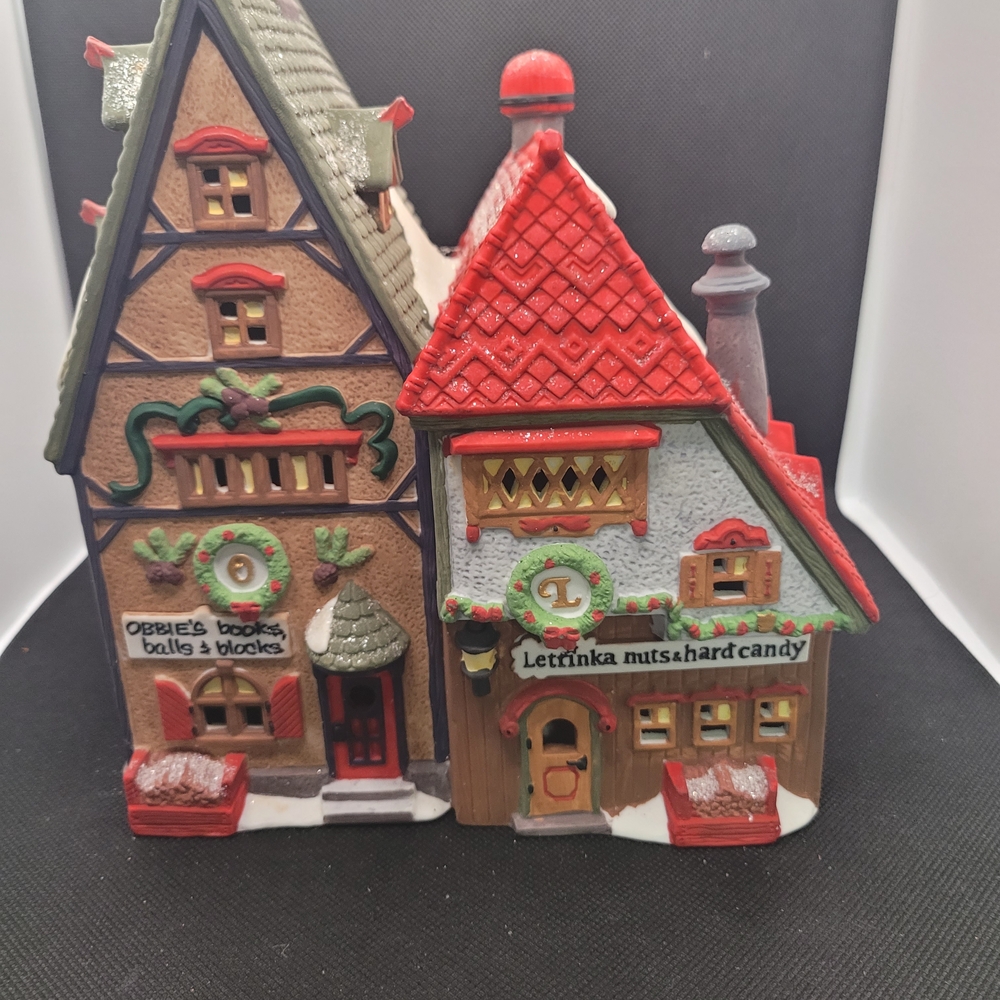 Department 56 North Pole Series Obbie’s Books & Blocks / Letrinka Nuts & Candy